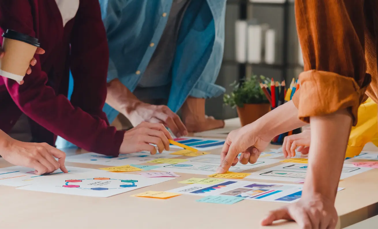 企画→デザイン→投稿管理まで一括対応