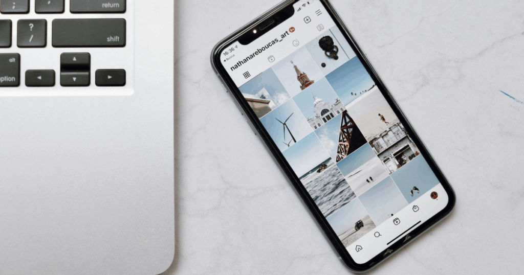 きれいな写真の並んだInstagramのプロフィールページ